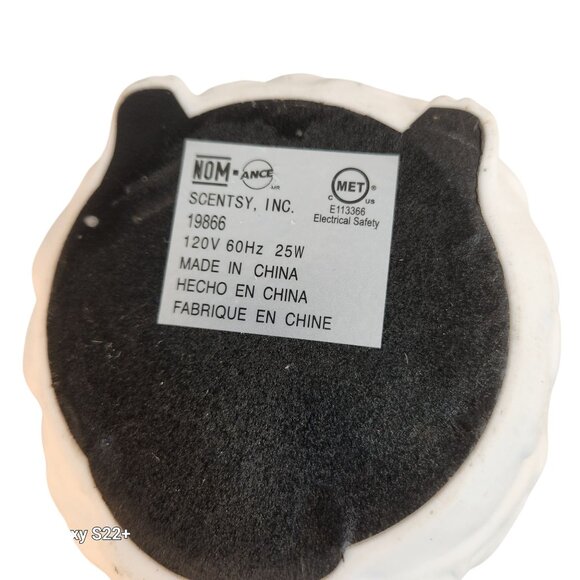 Scentsy White Owl Wax Warmer Light Discontinued 6" Ceramic Electric 25W Fragranc - Picture 2 of 9